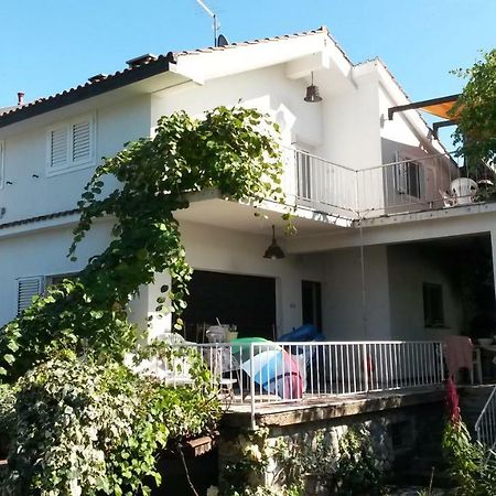 Apartmani Rasan Malinska Exteriér fotografie
