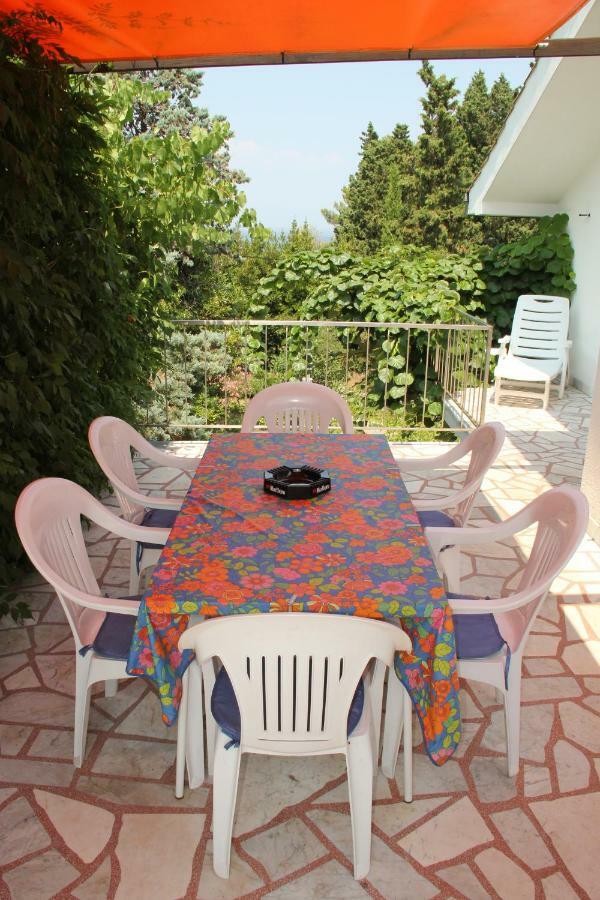 Apartmani Rasan Malinska Exteriér fotografie